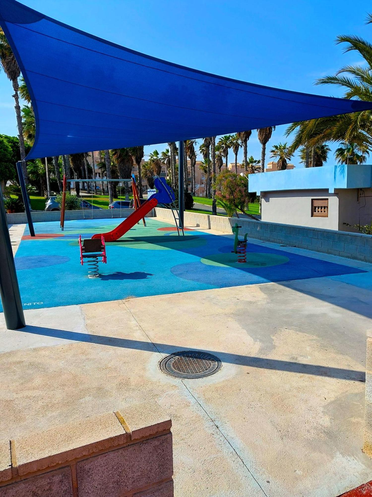 Sunny Bungalow La Mata With Sea Views 托雷维耶哈 外观 照片
